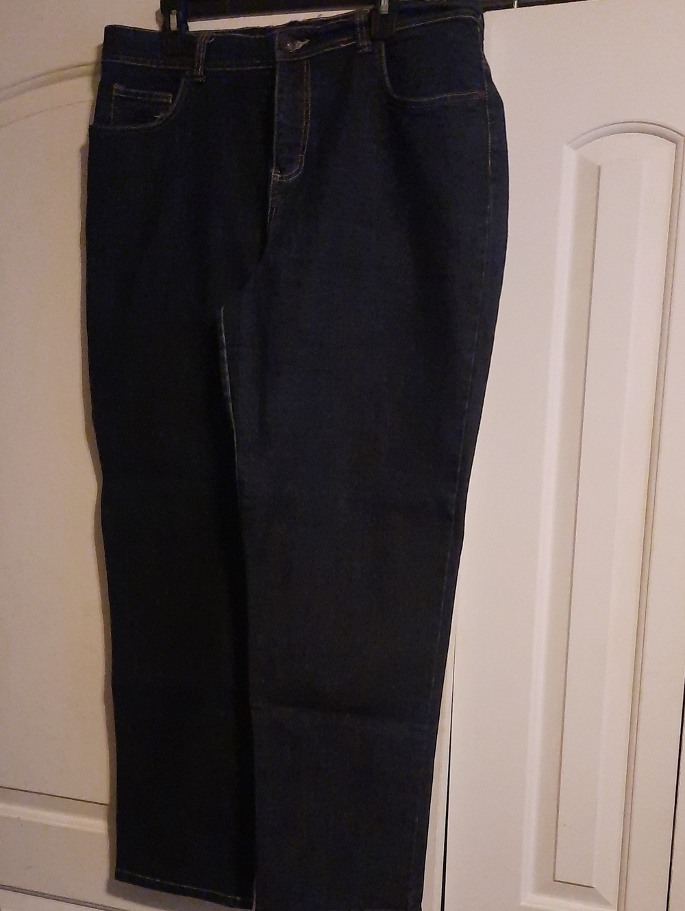 Gloria Vanderbilt Straight Leg Jeans in Dark Blue Denim